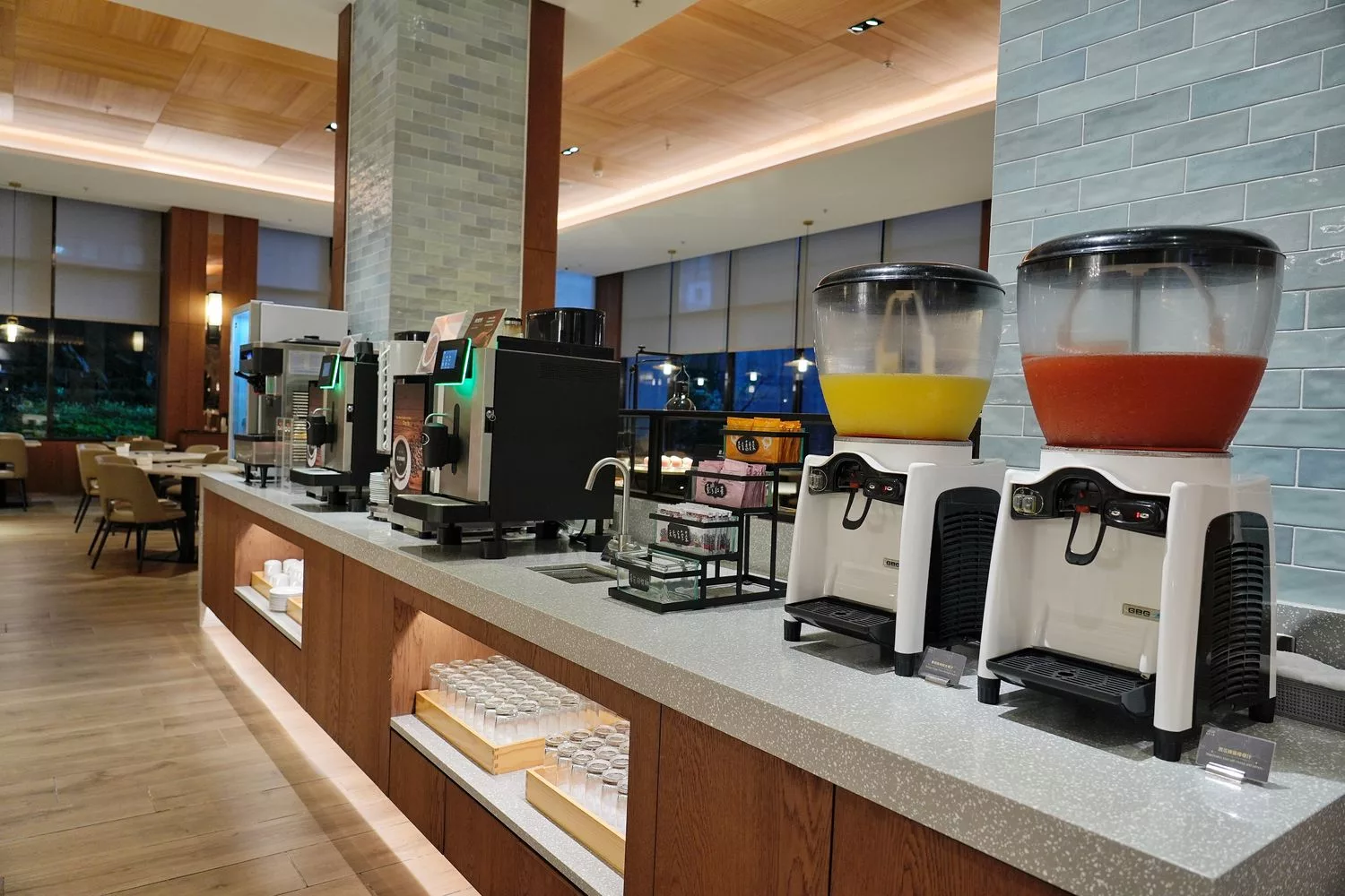 【禧榕軒大飯店自助餐】榕廷百匯餐廳會席料理半自助吃到飽，大推鰻魚三食膳! @混血珊莎的奇幻旅程