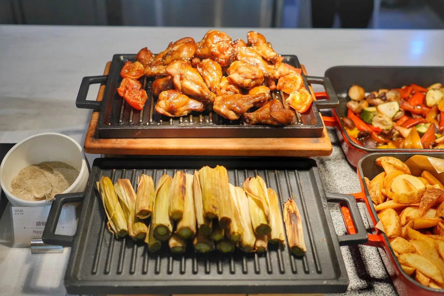 【禧榕軒大飯店早午餐】高評價早餐吃到飽，吃得到台南牛肉湯跟虱目魚肉燥飯! @混血珊莎的奇幻旅程