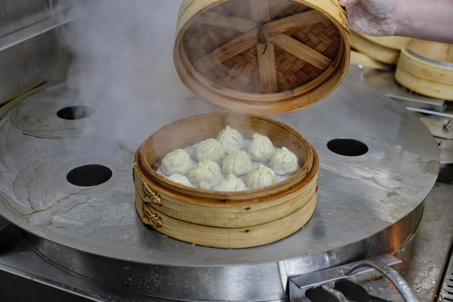 【泰和樓】山東小館三代傳承，台北酸菜白肉鍋名店，享受正宗東北風味! @混血珊莎的奇幻旅程
