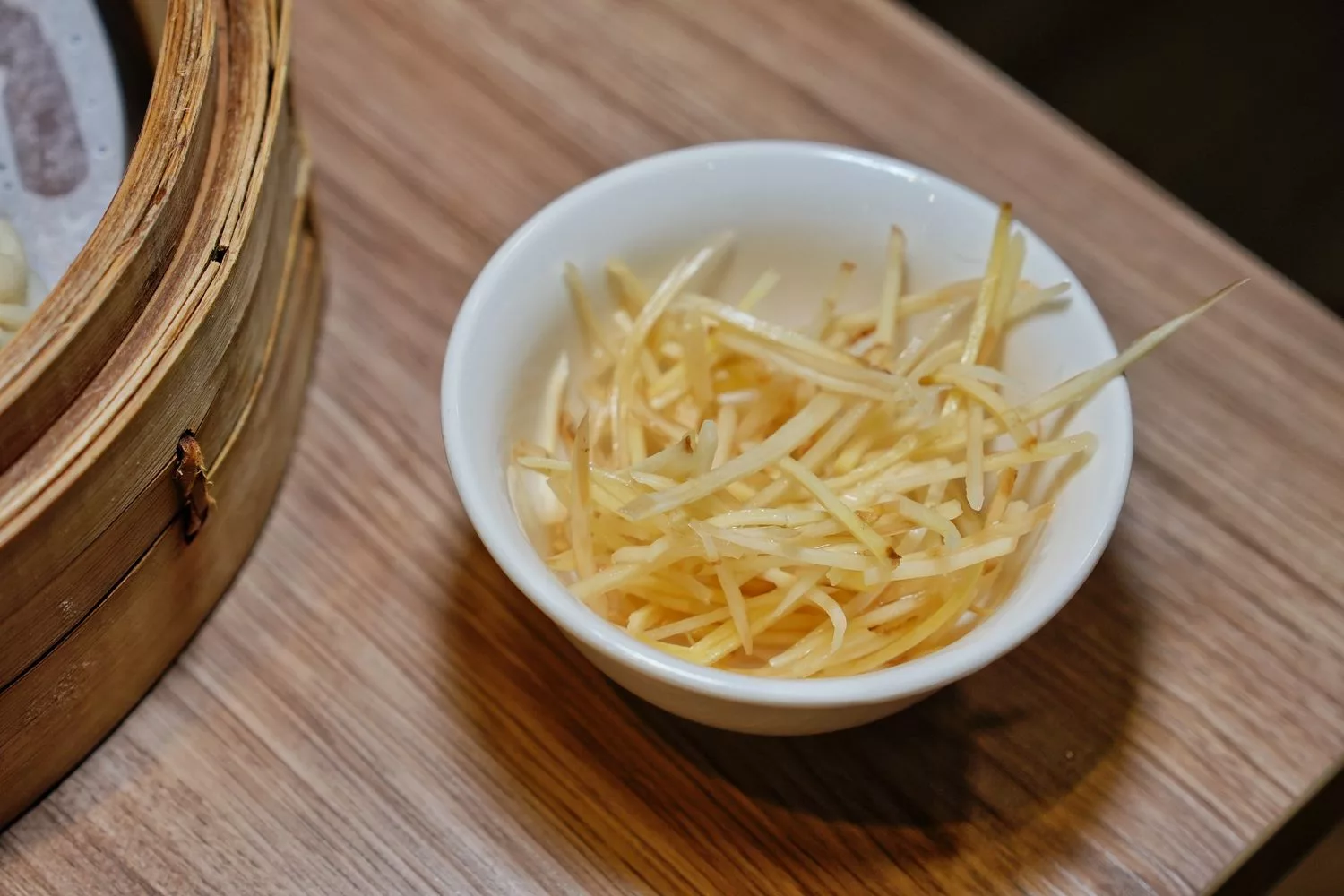 【泰和樓】山東小館三代傳承，台北酸菜白肉鍋名店，享受正宗東北風味! @混血珊莎的奇幻旅程