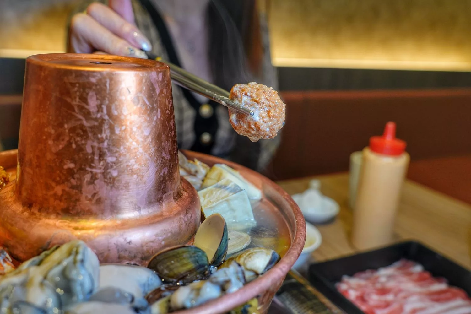 【泰和樓】山東小館三代傳承，台北酸菜白肉鍋名店，享受正宗東北風味! @混血珊莎的奇幻旅程