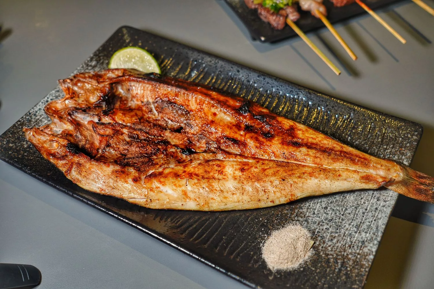 大直居酒屋｜天燒Amayaki現代居酒屋，炭火串燒台日料理，獨立包廂聚餐首選! @混血珊莎的奇幻旅程