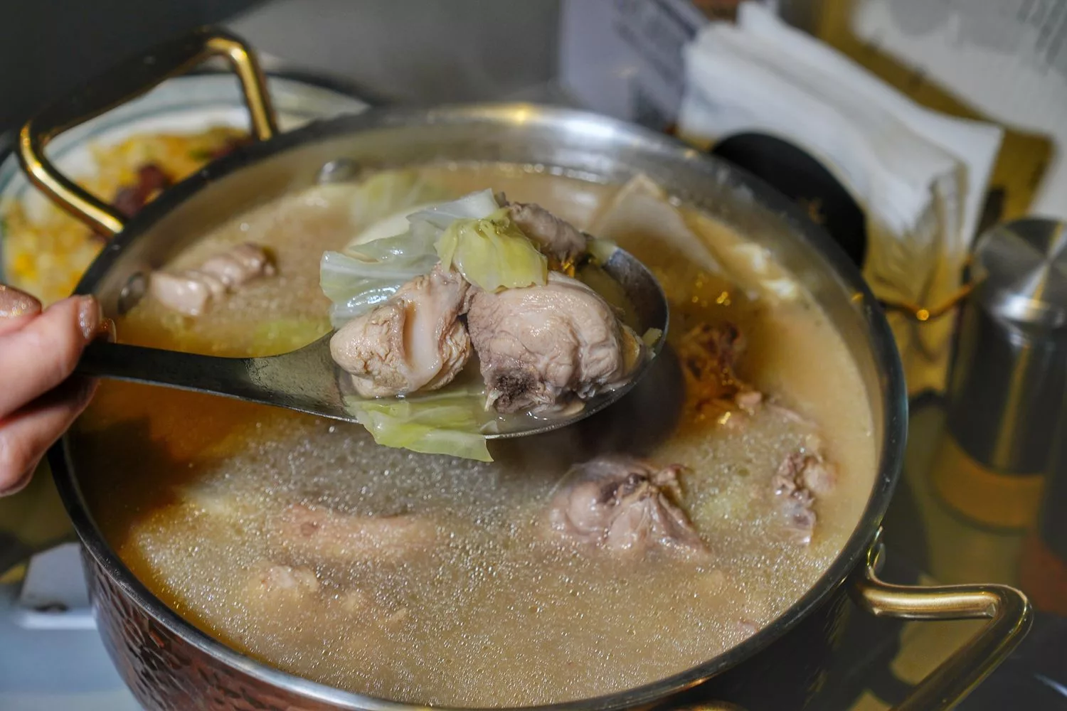 大直居酒屋｜天燒Amayaki現代居酒屋，炭火串燒台日料理，獨立包廂聚餐首選! @混血珊莎的奇幻旅程