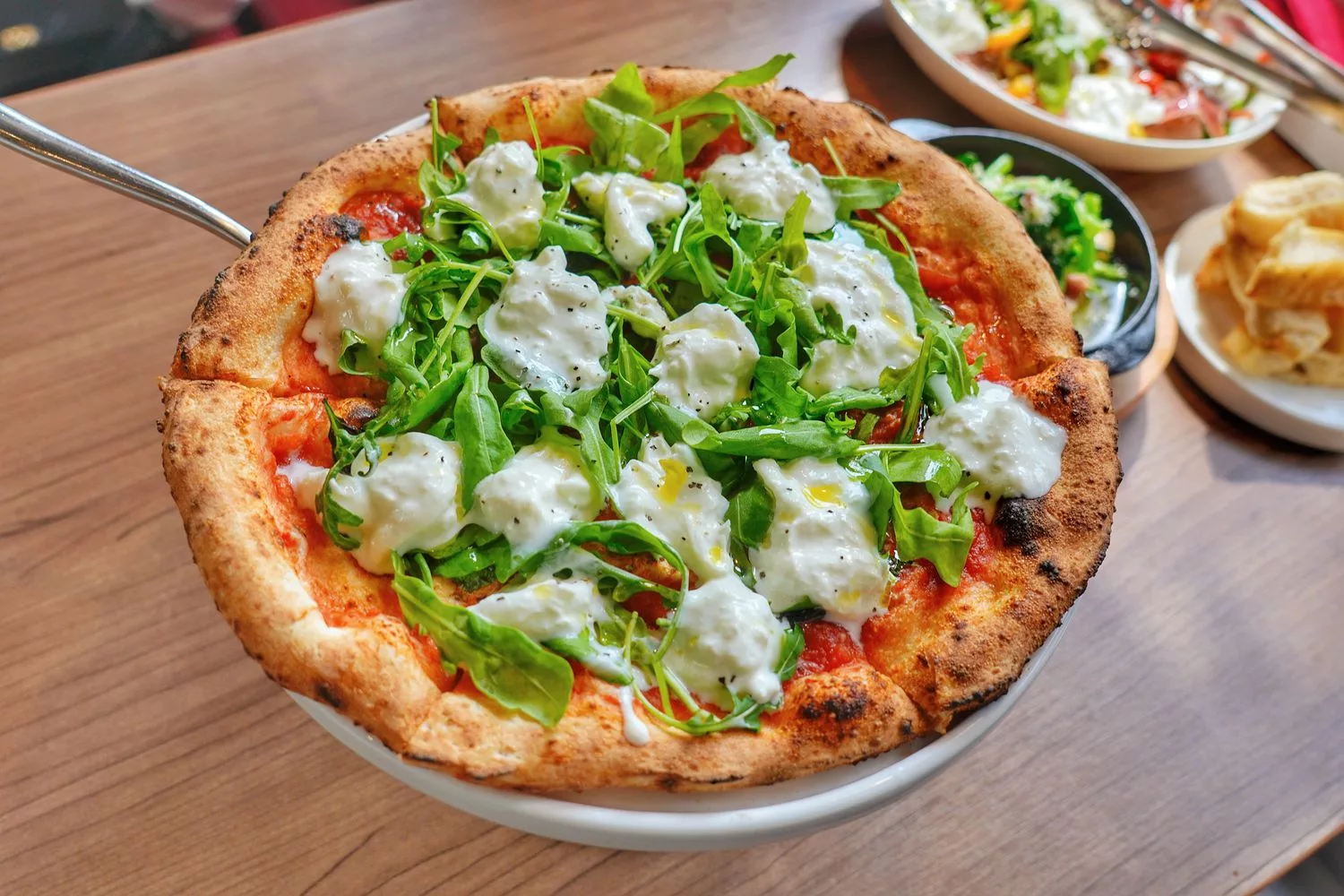 【台北披薩推薦】BANCO窯烤PIZZA自製生麵，世界冠軍級窯烤披薩名店，免出國品嚐義式饗宴! @混血珊莎的奇幻旅程