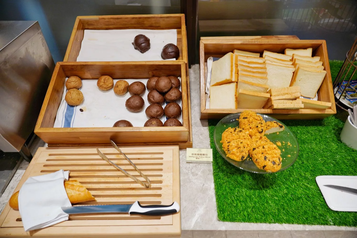 【漢普頓酒店早餐】巴洛克式裝潢典雅大器，早餐還有龍蝦粥! @混血珊莎的奇幻旅程