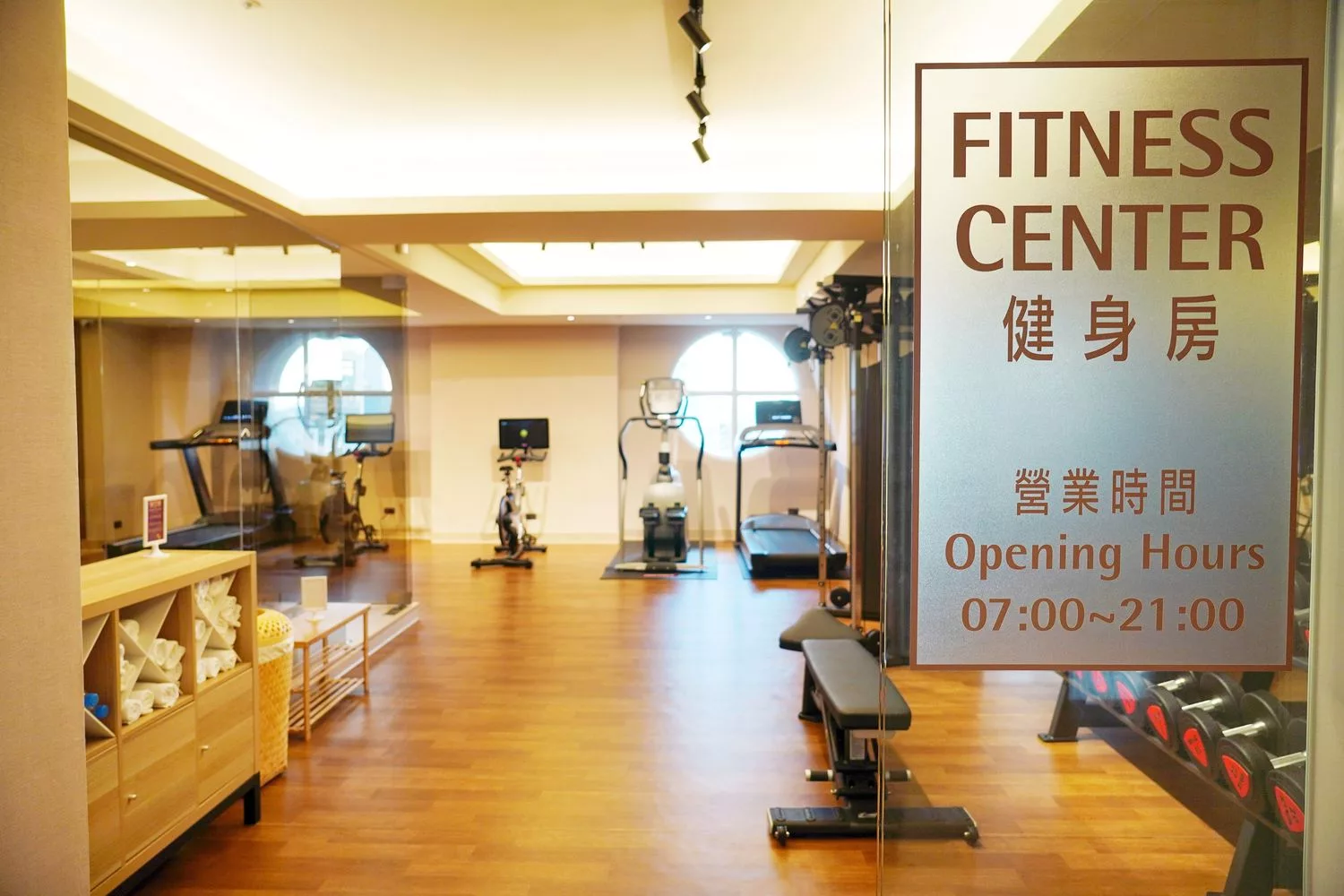 【松江南京飯店】漢普頓酒店，超美巴洛克式風格，寬敞房型有戶外陽台，早餐還有龍蝦粥! @混血珊莎的奇幻旅程