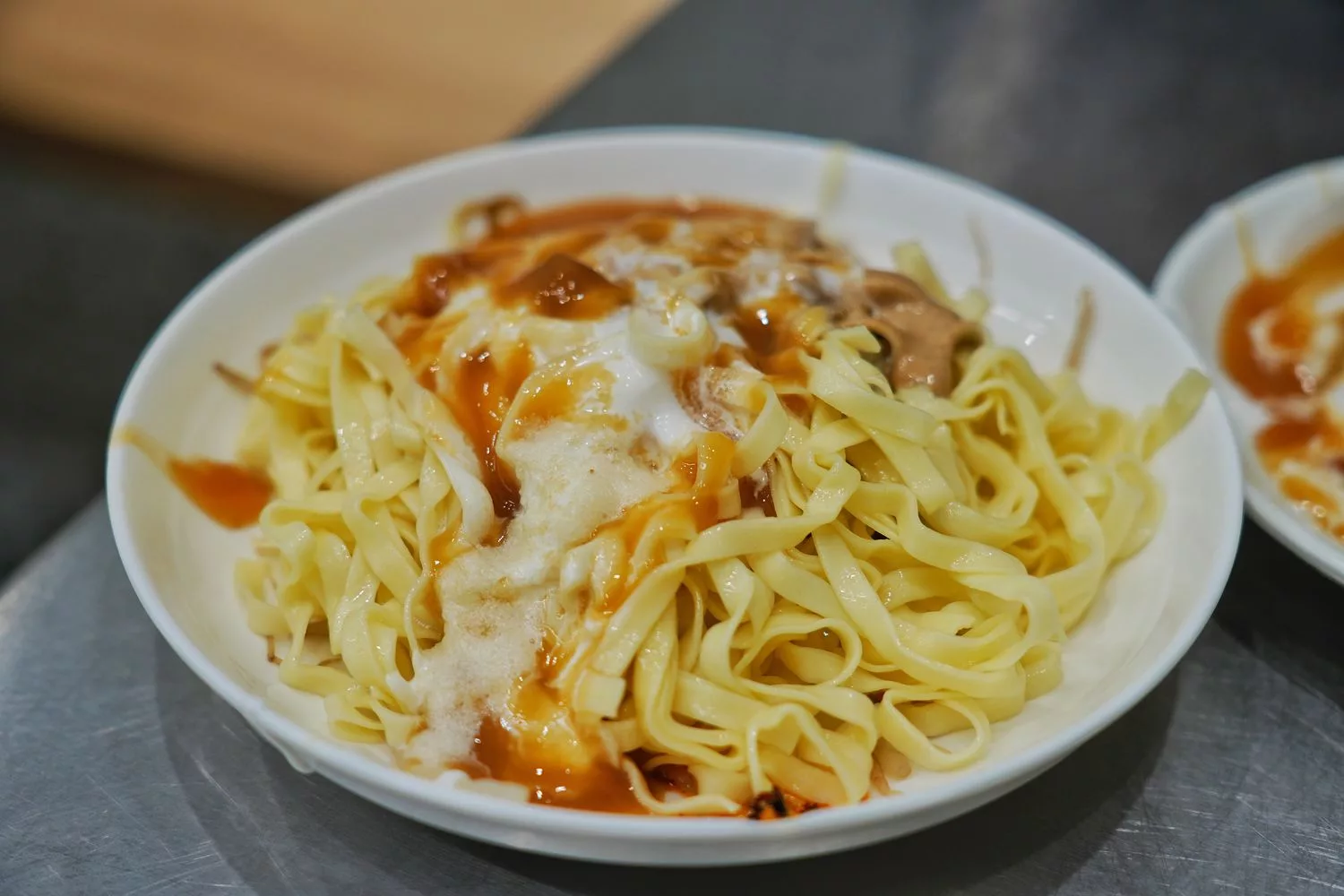 【嘉義黃記涼麵涼圓】在地40年知名老店，招牌嘉義涼麵美乃滋!(交通菜單) @混血珊莎的奇幻旅程