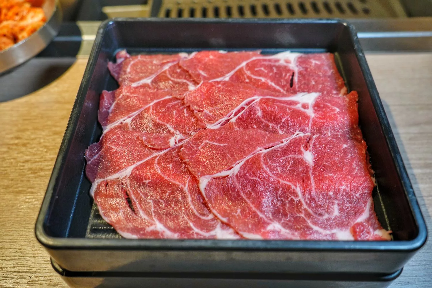 【韓舍韓式烤肉】平價桃園燒烤吃到飽推薦，爽吃 8 種肉品/大醬鍋/拌飯/小菜，通通只要 469 元起! @混血珊莎的奇幻旅程