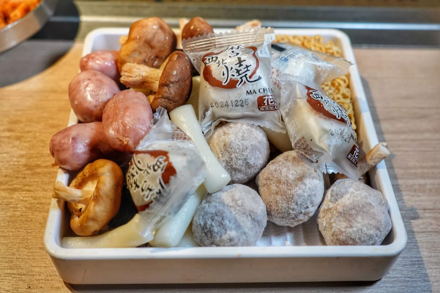 【韓舍韓式烤肉】平價桃園燒烤吃到飽推薦,爽吃 8 種肉品/大醬鍋/拌飯/小菜,通通只要 469 元起! @混血珊莎的奇幻旅程 【韓舍韓式烤肉】平價桃園燒烤吃到飽推薦,爽吃 8 種肉品/大醬鍋/拌飯/小菜,通通只要 469 元起! @混血珊莎的奇幻旅程