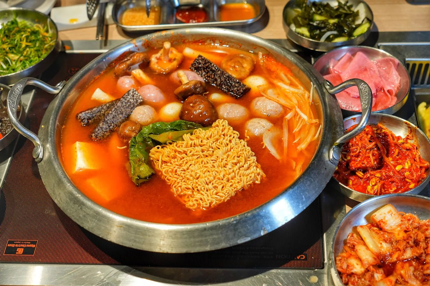 【韓舍韓式烤肉】平價桃園燒烤吃到飽推薦,爽吃 8 種肉品/大醬鍋/拌飯/小菜,通通只要 469 元起! @混血珊莎的奇幻旅程 【韓舍韓式烤肉】平價桃園燒烤吃到飽推薦,爽吃 8 種肉品/大醬鍋/拌飯/小菜,通通只要 469 元起! @混血珊莎的奇幻旅程