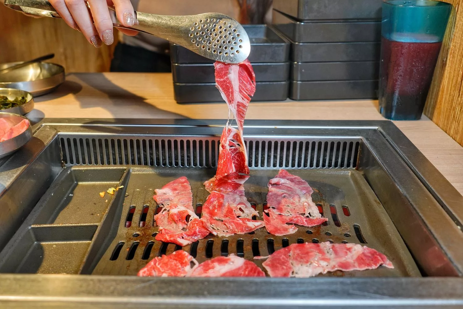 【韓舍韓式烤肉】平價桃園燒烤吃到飽推薦,爽吃 8 種肉品/大醬鍋/拌飯/小菜,通通只要 469 元起! @混血珊莎的奇幻旅程 【韓舍韓式烤肉】平價桃園燒烤吃到飽推薦,爽吃 8 種肉品/大醬鍋/拌飯/小菜,通通只要 469 元起! @混血珊莎的奇幻旅程