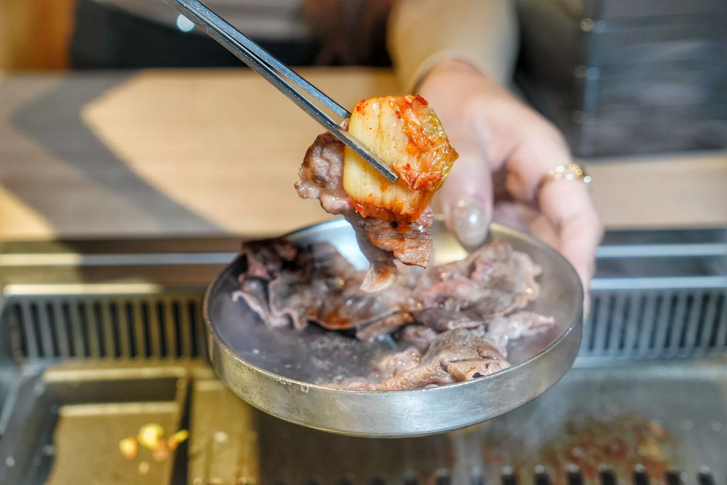 【韓舍韓式烤肉】平價桃園燒烤吃到飽推薦,爽吃 8 種肉品/大醬鍋/拌飯/小菜,通通只要 469 元起! @混血珊莎的奇幻旅程 【韓舍韓式烤肉】平價桃園燒烤吃到飽推薦,爽吃 8 種肉品/大醬鍋/拌飯/小菜,通通只要 469 元起! @混血珊莎的奇幻旅程