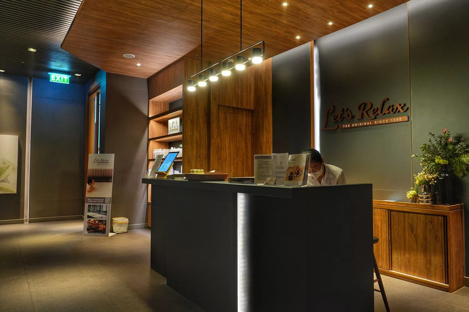 【Let&#8217;s relax spa】最推連鎖曼谷按摩品牌，Mahanakhon CUBE分店近曼谷王權觀景台! @混血珊莎的奇幻旅程