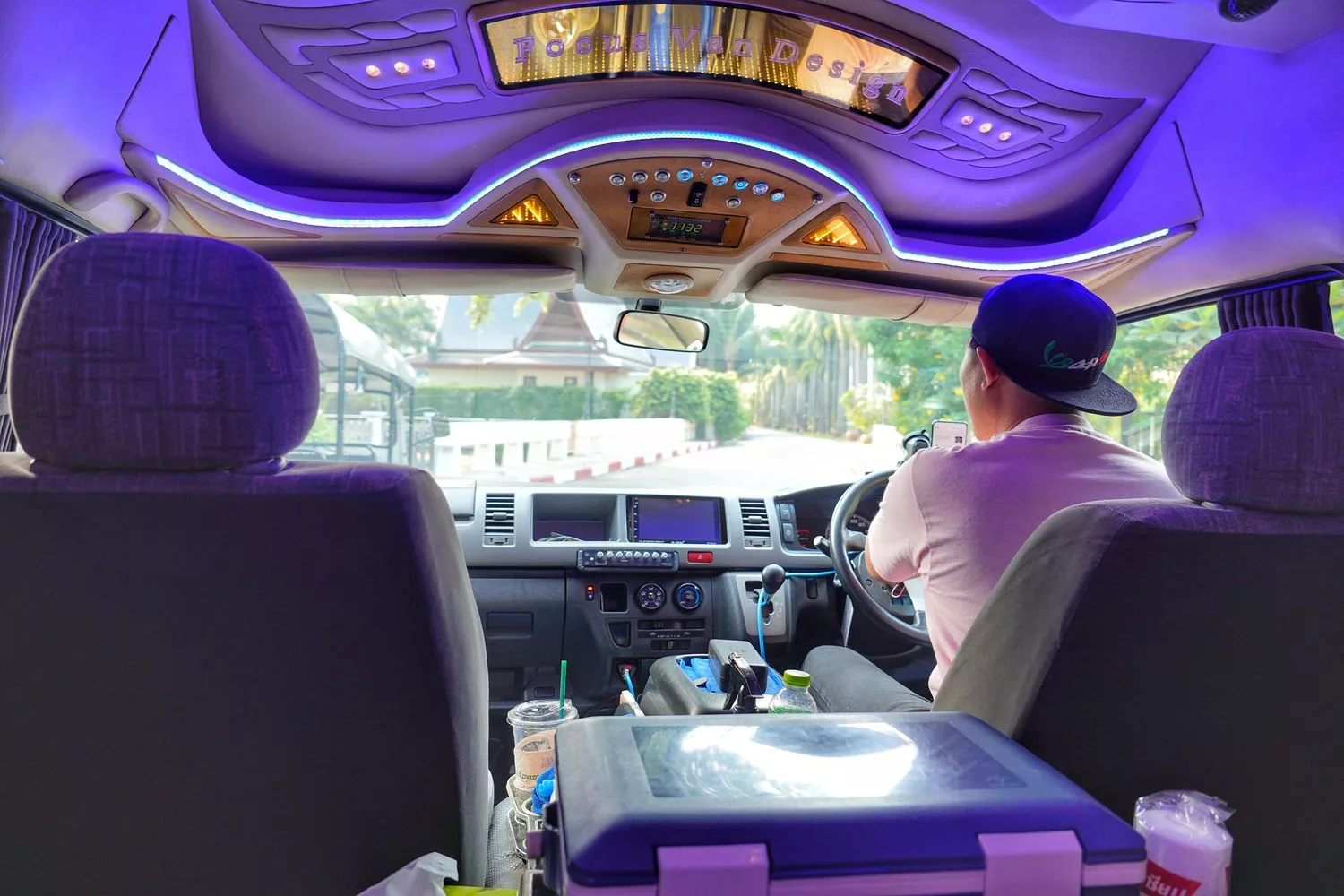 金剛旅行社｜泰國包車服務行程價格評比，真人旅遊心得分享! @混血珊莎的奇幻旅程