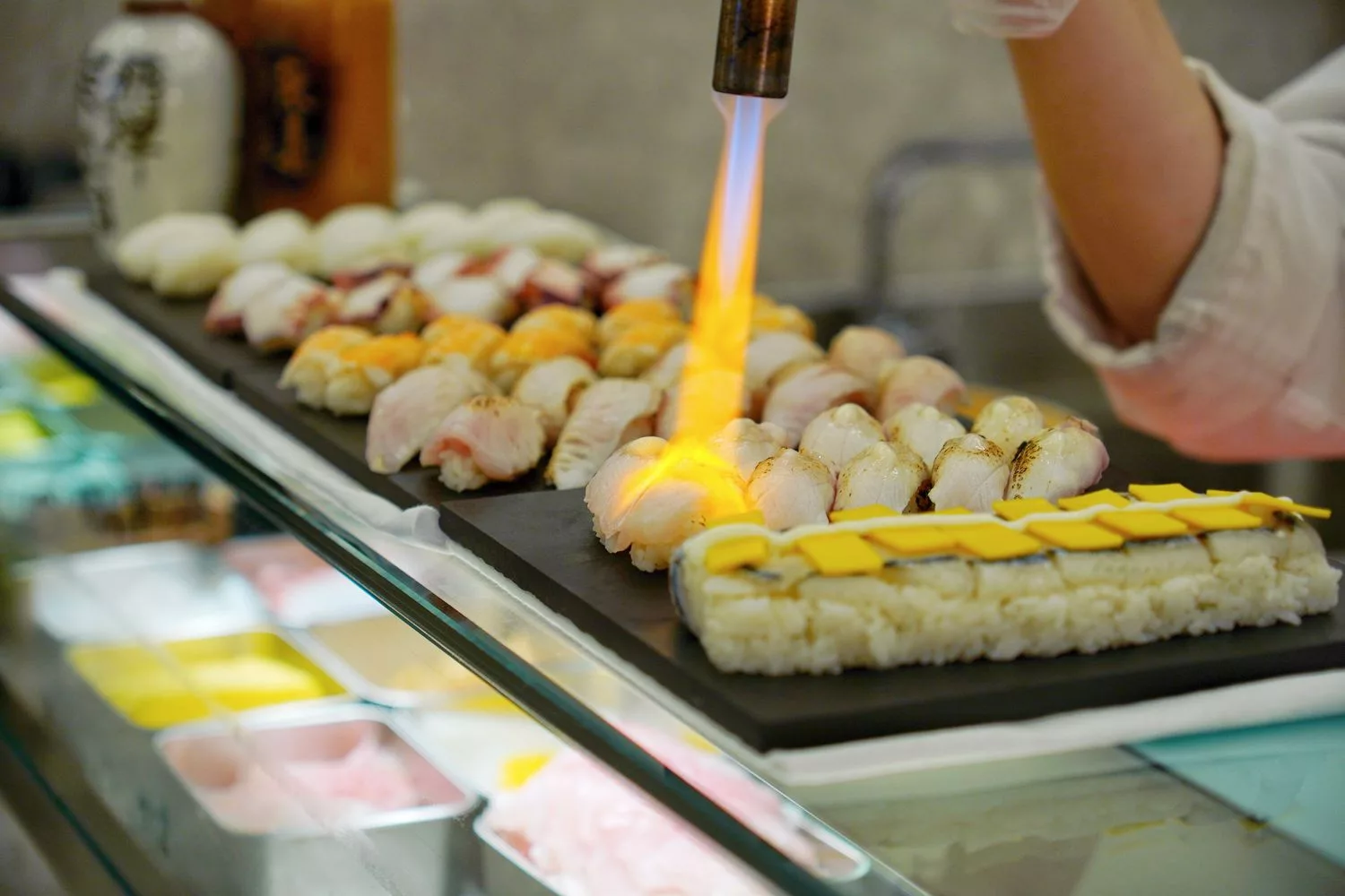 【漢普頓酒店自助餐】洛可可茶苑，豪華主餐龍蝦/鮑魚/魚翅羹，肋眼牛排炙燒握壽司無限爽吃! @混血珊莎的奇幻旅程