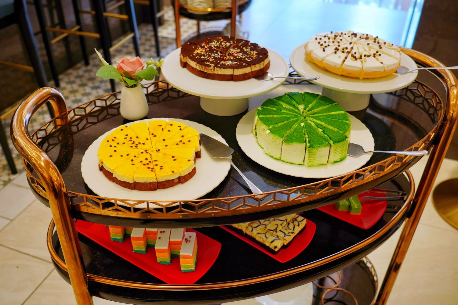 【松江南京飯店】漢普頓酒店，超美巴洛克式風格，寬敞房型有戶外陽台，早餐還有龍蝦粥! @混血珊莎的奇幻旅程