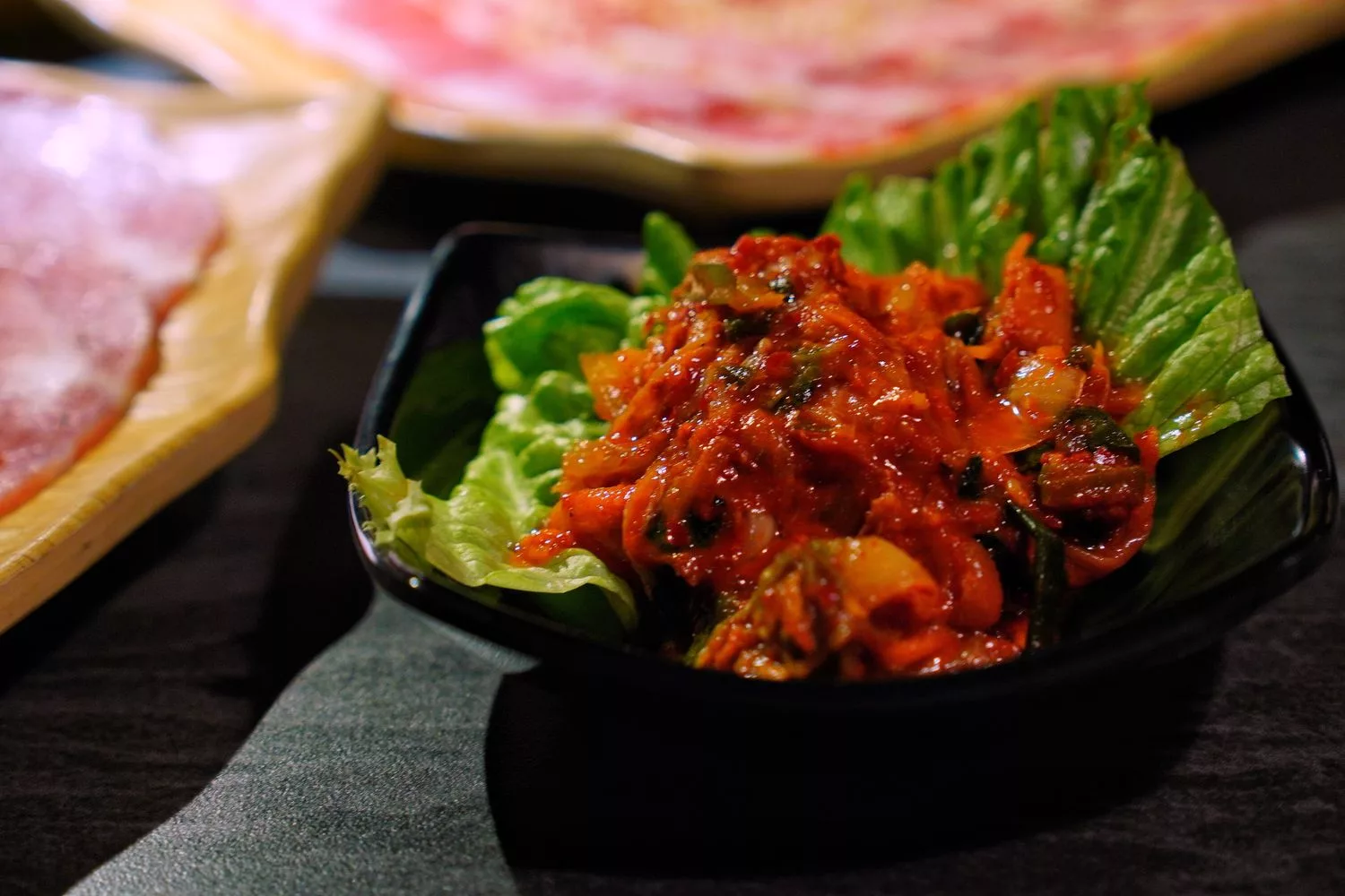 【台中西區燒肉】六本木燒肉，濃濃日系氛圍，高CP值平價燒烤! @混血珊莎的奇幻旅程