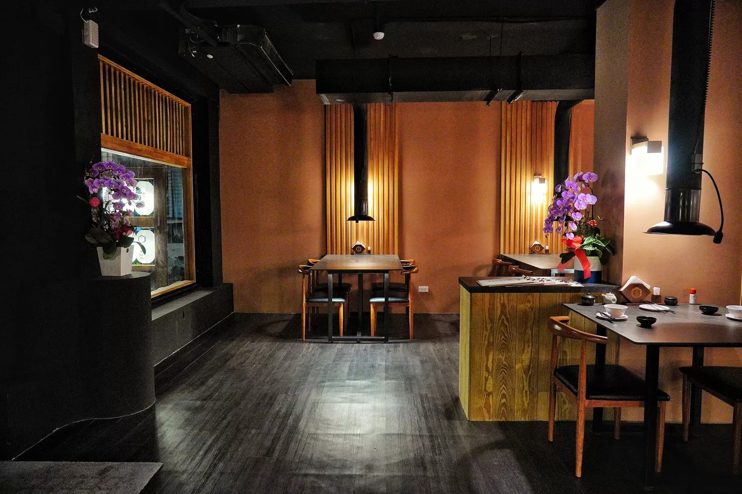 【台中西區燒肉】六本木燒肉，濃濃日系氛圍，高CP值平價燒烤! @混血珊莎的奇幻旅程
