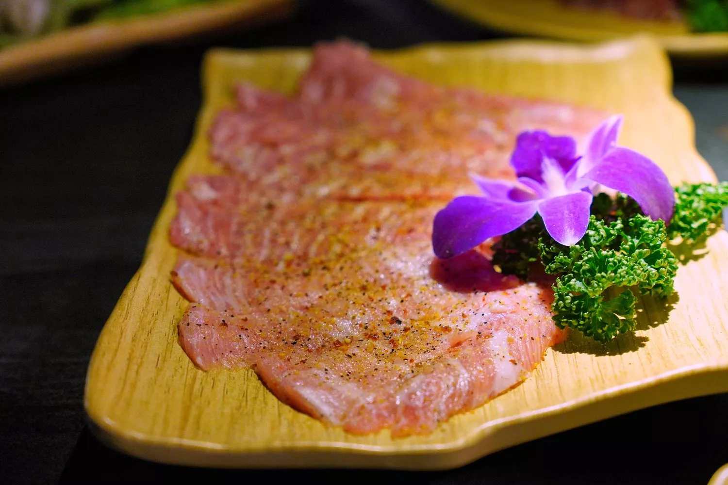 【台中西區燒肉】六本木燒肉，濃濃日系氛圍，高CP值平價燒烤! @混血珊莎的奇幻旅程