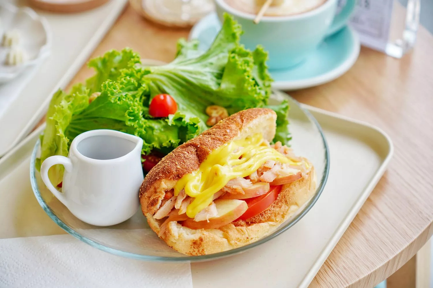 【逢甲咖啡廳】Uni Cafe 與你咖啡，純白韓風搭配戶外露天庭院與毛小孩共享美好時光! @混血珊莎的奇幻旅程