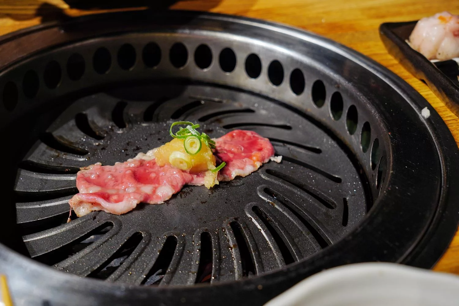 燒肉神戶あぶり牧場本店｜大阪梅田美食推薦神戶牛專賣店，大啖頂級燒肉! @混血珊莎的奇幻旅程