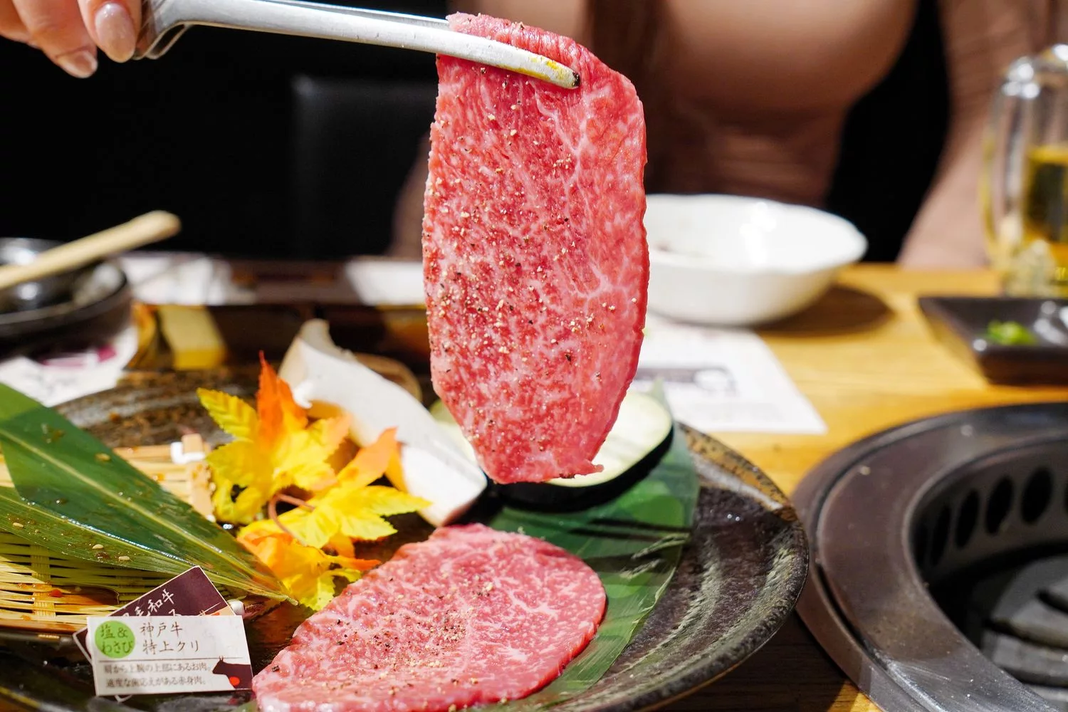 燒肉神戶あぶり牧場本店｜大阪梅田美食推薦神戶牛專賣店，大啖頂級燒肉! @混血珊莎的奇幻旅程