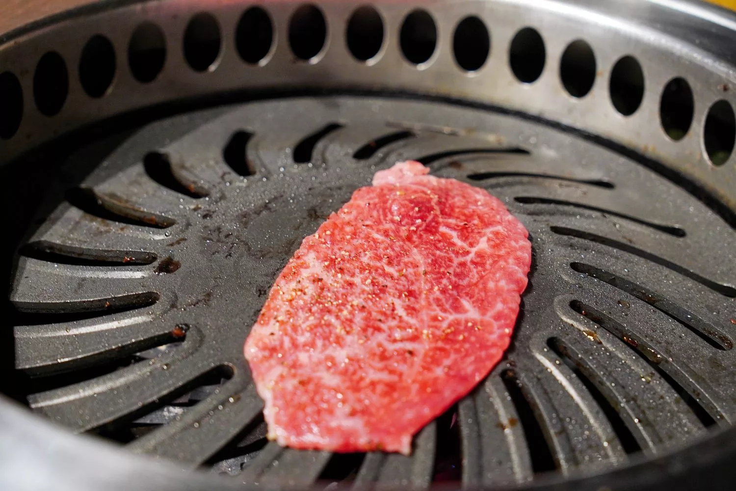 燒肉神戶あぶり牧場本店｜大阪梅田美食推薦神戶牛專賣店，大啖頂級燒肉! @混血珊莎的奇幻旅程