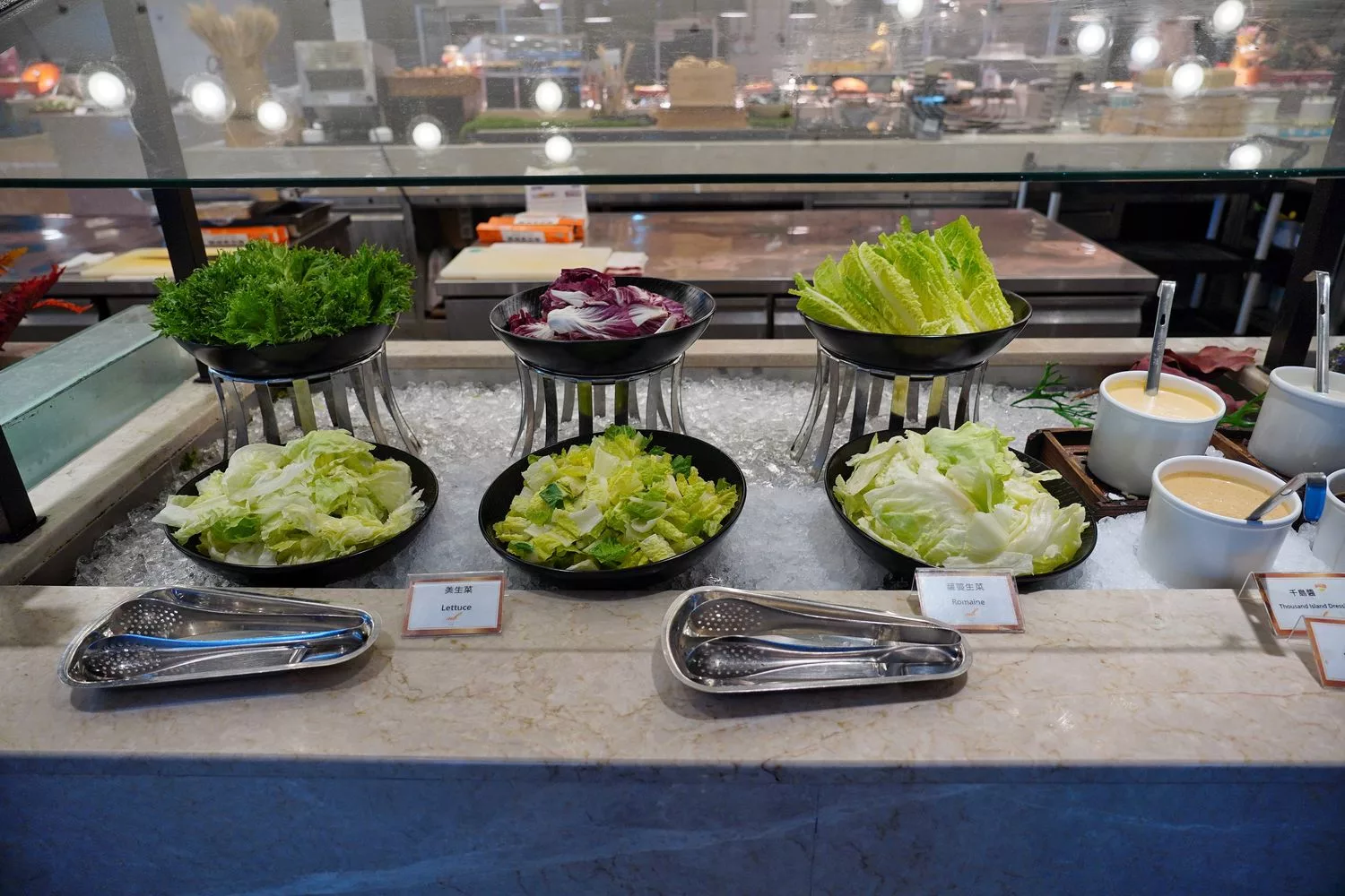 【萬華飯店吃到飽】凱達大飯店百宴自助餐廳，藍鑽蟹、現沖牛肉湯，免千元無限吃到飽! @混血珊莎的奇幻旅程