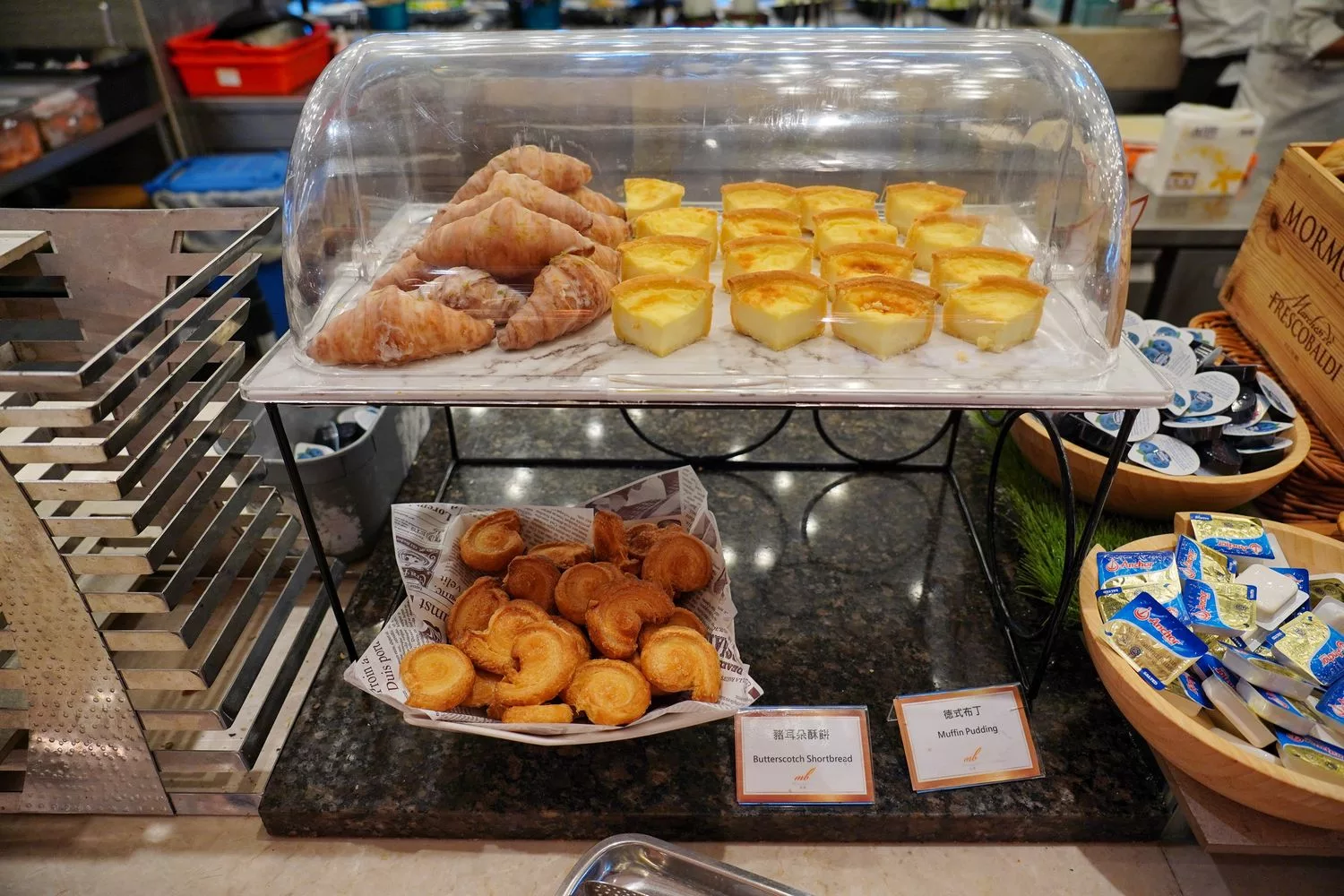 【萬華飯店吃到飽】凱達大飯店百宴自助餐廳，藍鑽蟹、現沖牛肉湯，免千元無限吃到飽! @混血珊莎的奇幻旅程
