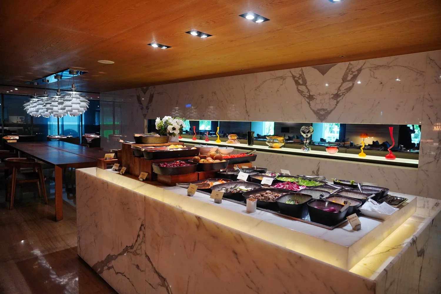 【慕軒飯店餐廳】gustoso義大利餐廳，主餐肥美海大蝦炭烤羊排，半自助式吃到飽! @混血珊莎的奇幻旅程