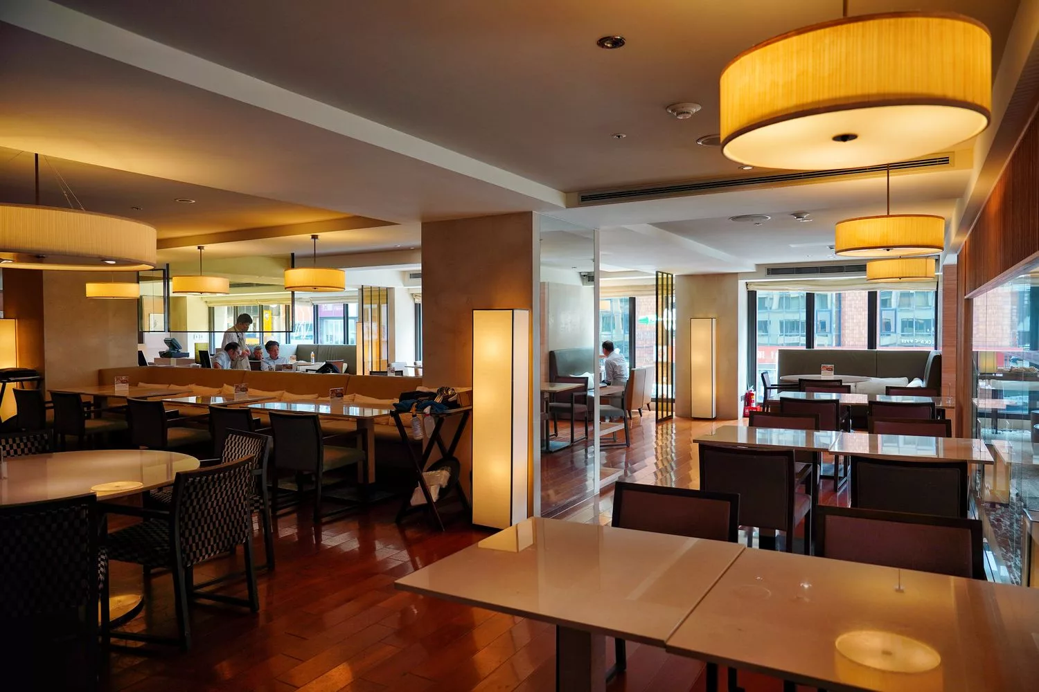 【善導寺住宿】和逸飯店台北忠孝館,時尚簡約房型,走路 1 分鐘到捷運,停車交通都方便! @混血珊莎的奇幻旅程 【善導寺住宿】和逸飯店台北忠孝館,時尚簡約房型,走路 1 分鐘到捷運,停車交通都方便! @混血珊莎的奇幻旅程