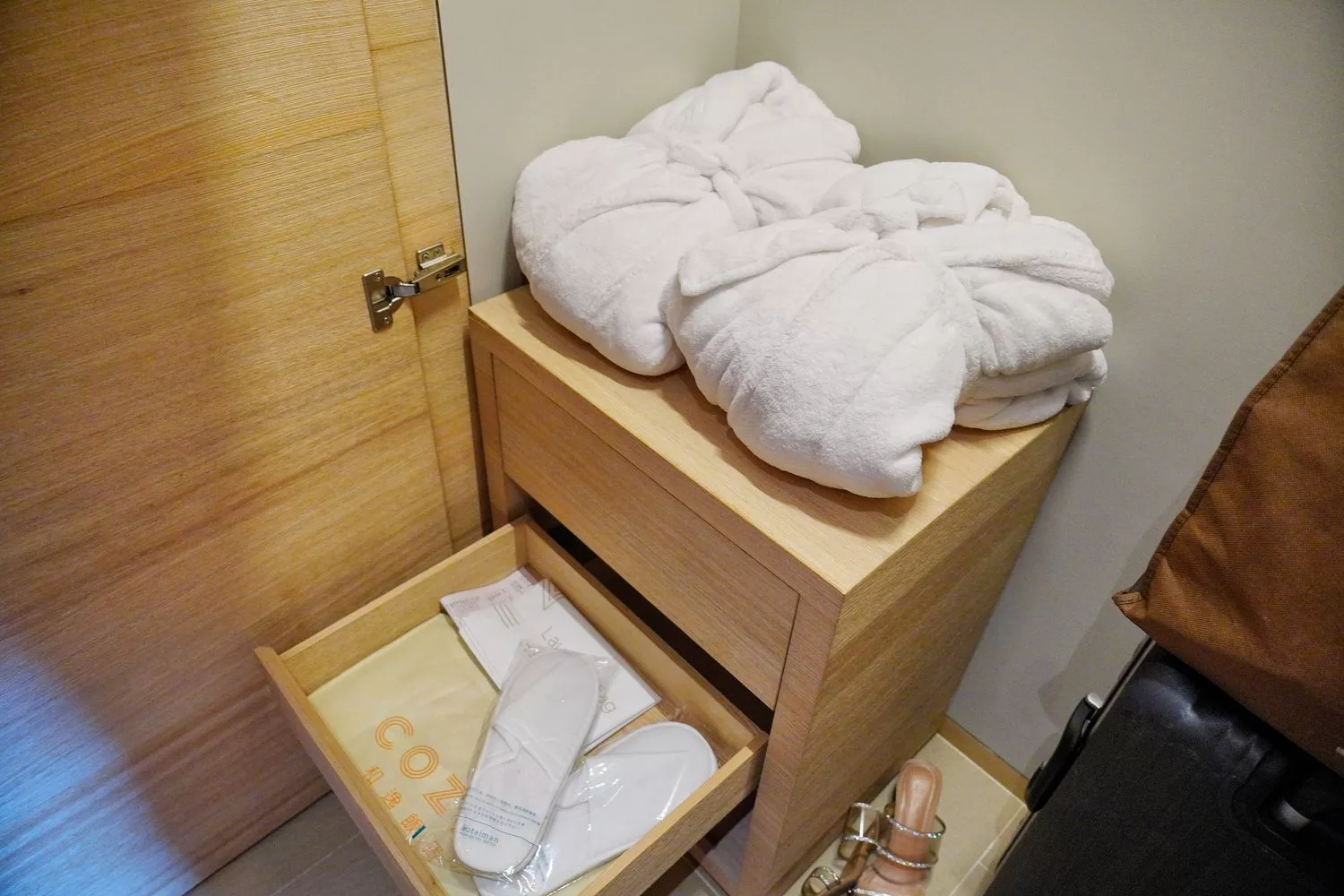 【善導寺住宿】和逸飯店台北忠孝館,時尚簡約房型,走路 1 分鐘到捷運,停車交通都方便! @混血珊莎的奇幻旅程 【善導寺住宿】和逸飯店台北忠孝館,時尚簡約房型,走路 1 分鐘到捷運,停車交通都方便! @混血珊莎的奇幻旅程