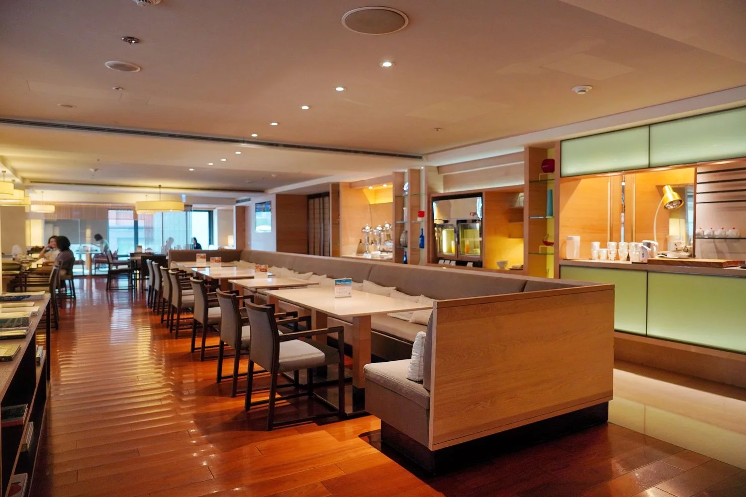 【善導寺住宿】和逸飯店台北忠孝館,時尚簡約房型,走路 1 分鐘到捷運,停車交通都方便! @混血珊莎的奇幻旅程 【善導寺住宿】和逸飯店台北忠孝館,時尚簡約房型,走路 1 分鐘到捷運,停車交通都方便! @混血珊莎的奇幻旅程