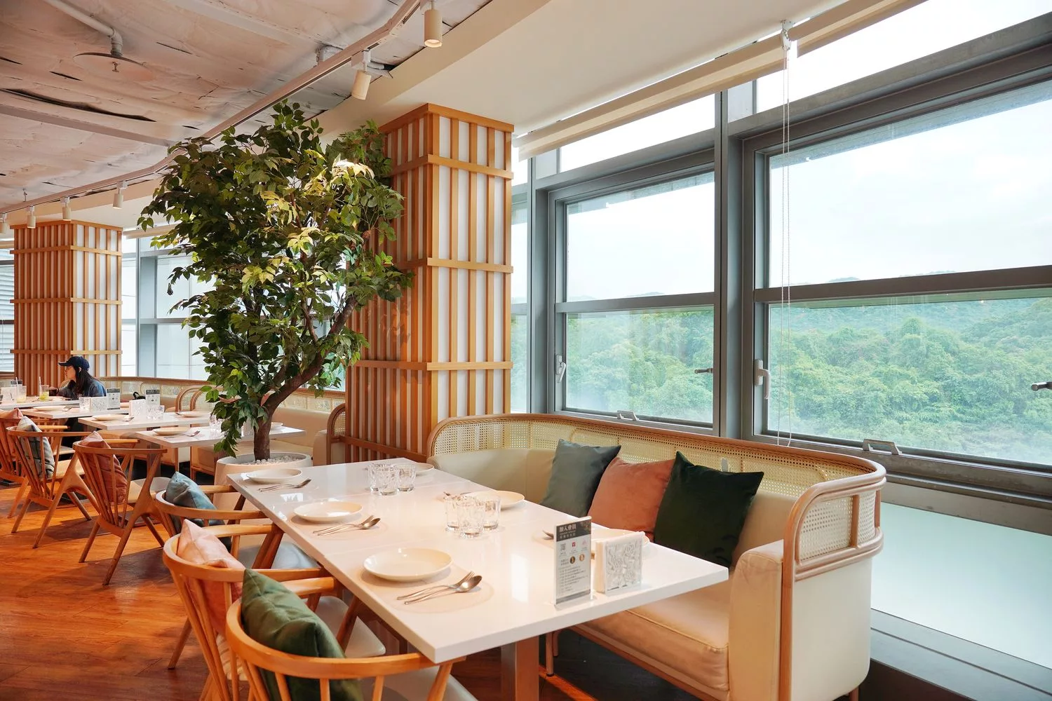 【南港citylink餐廳】lady nara南港，泰國曼谷最強網美餐廳! @混血珊莎的奇幻旅程