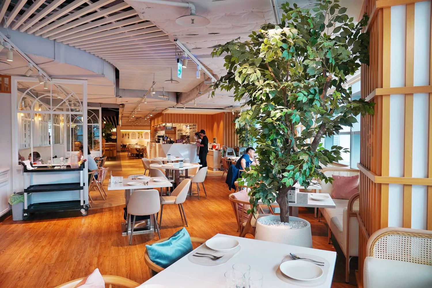 【南港citylink餐廳】lady nara南港，泰國曼谷最強網美餐廳! @混血珊莎的奇幻旅程