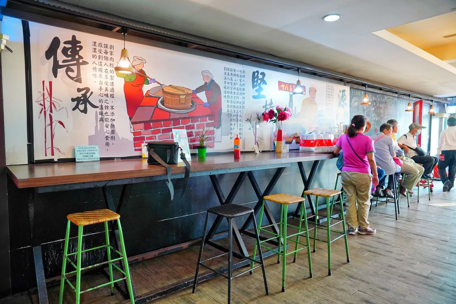 【石門劉家肉粽】富基總店，網評破 8000 則，北海岸必買伴手禮，有冷氣座位廁所! @混血珊莎的奇幻旅程