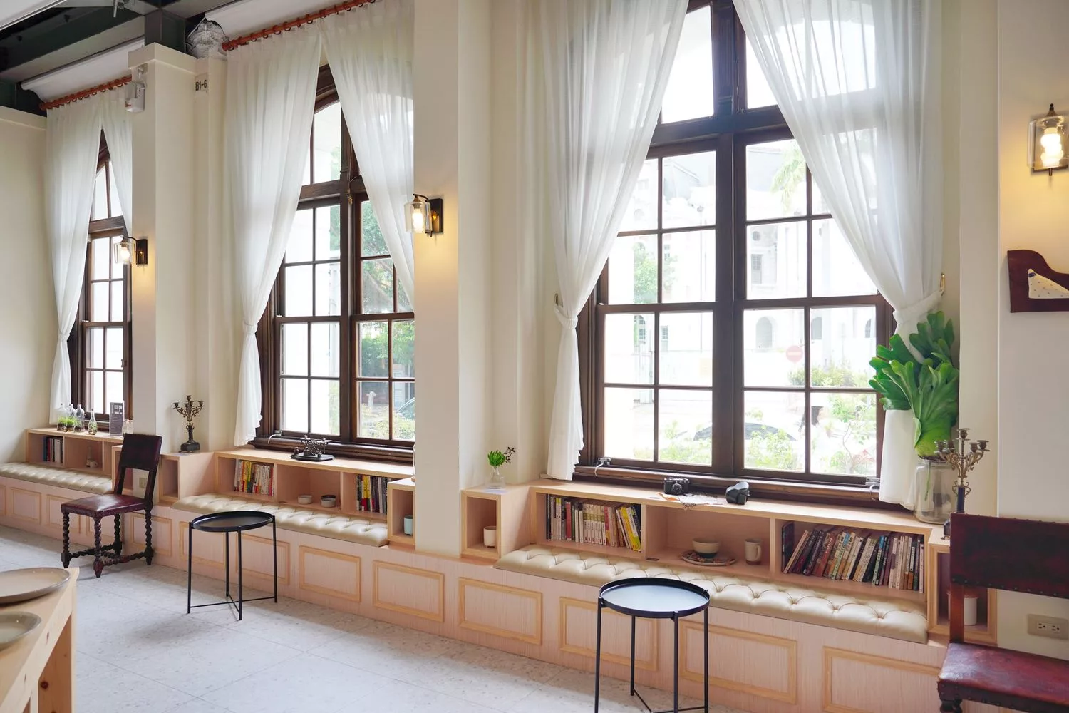 【台中西區景點】台中市役所，舊城區巴洛克建築，選物店手作飲品餐廳通通有! @混血珊莎的奇幻旅程