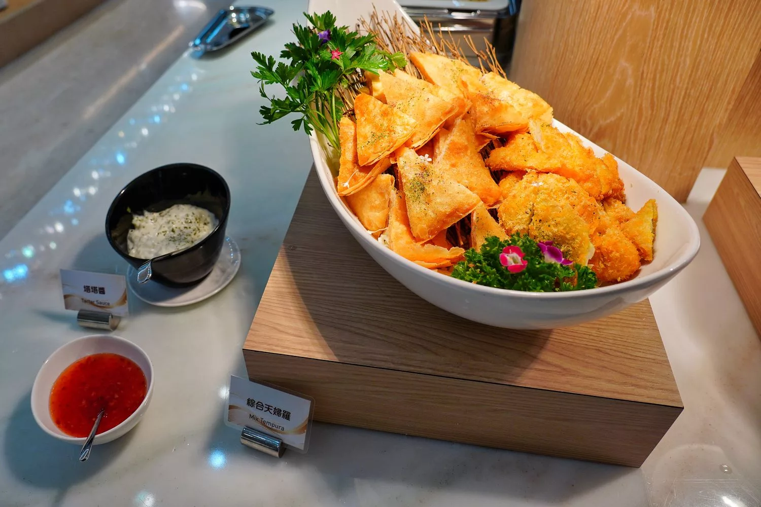 葛瑪蘭之星飯店自助餐｜星苑餐廳，爽吃現蒸三點蟹跟漁港直送海鮮! @混血珊莎的奇幻旅程