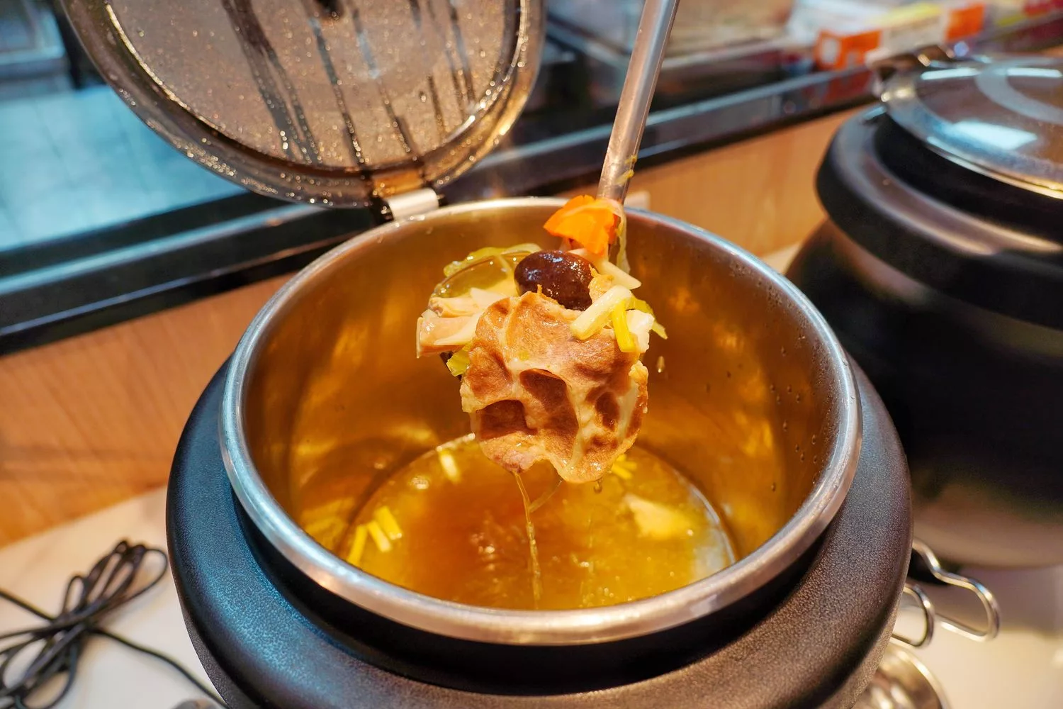 葛瑪蘭之星飯店自助餐｜星苑餐廳，爽吃現蒸三點蟹跟漁港直送海鮮! @混血珊莎的奇幻旅程