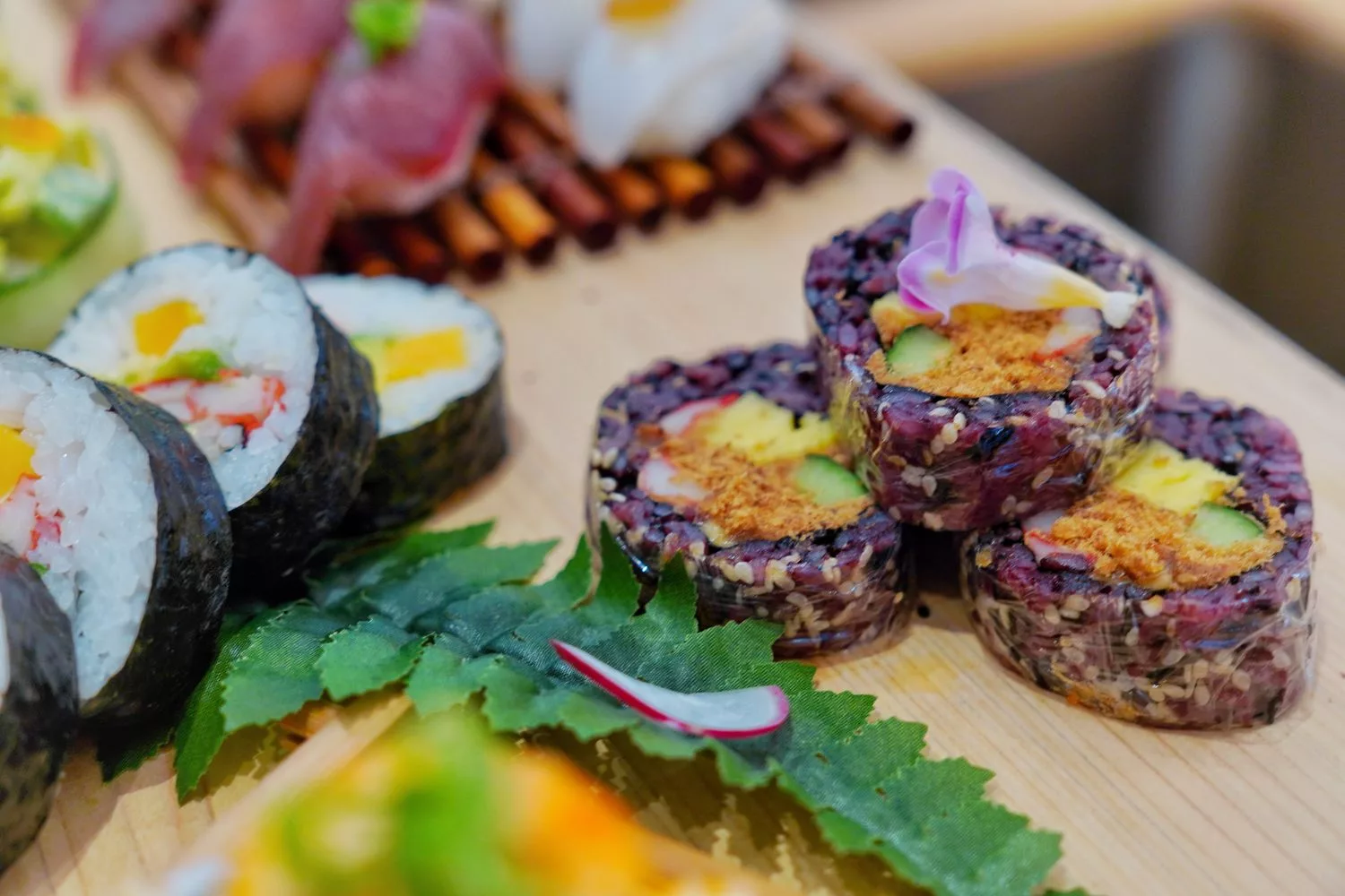 葛瑪蘭之星飯店自助餐｜星苑餐廳，爽吃現蒸三點蟹跟漁港直送海鮮! @混血珊莎的奇幻旅程