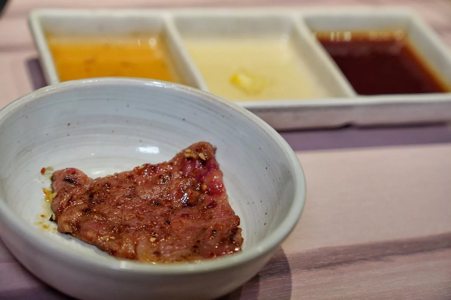 【京都燒肉推薦】京的燒肉處弘 三條木屋町店，鴨川旁的人氣名店，完整訂位教學! @混血珊莎的奇幻旅程