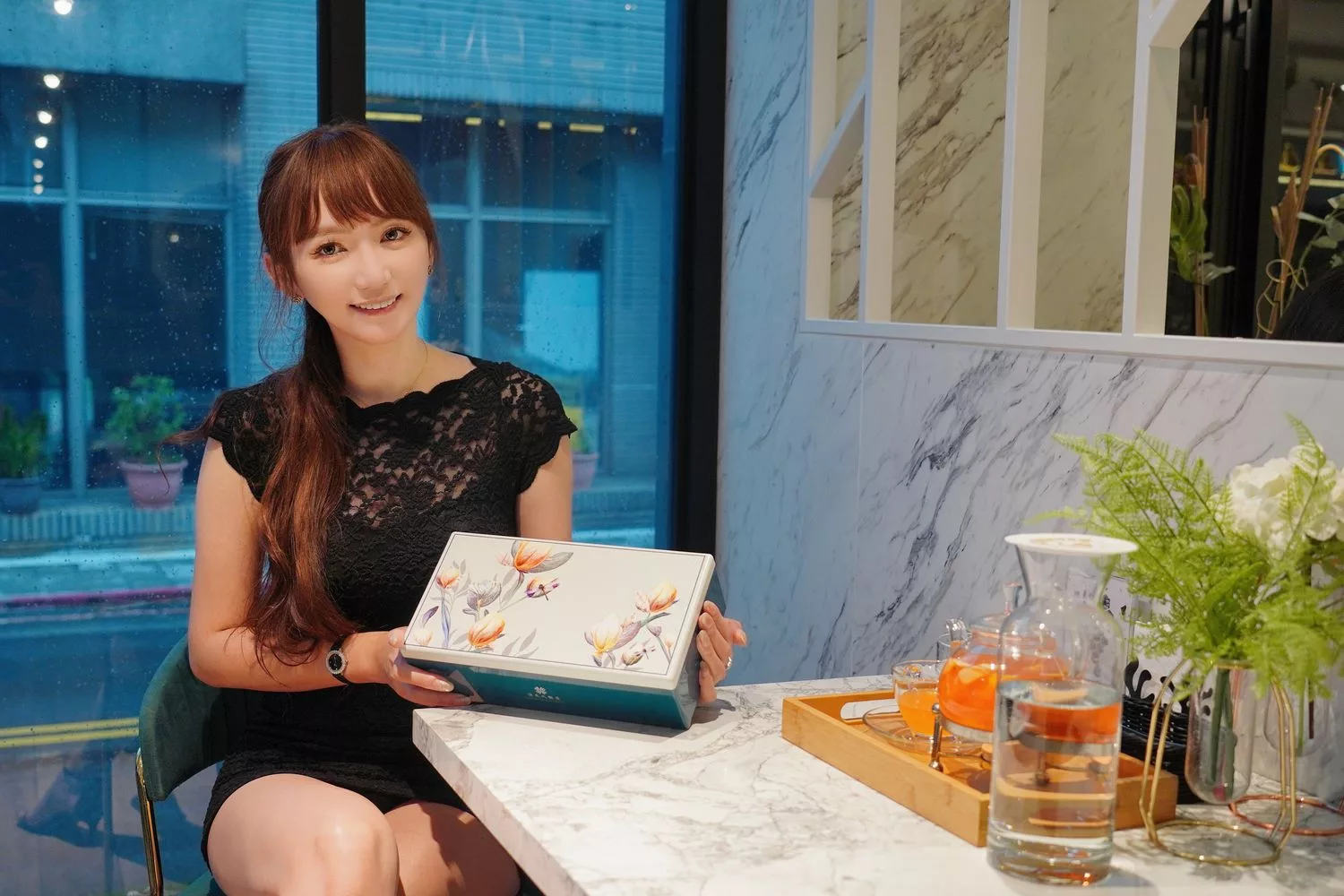 【中秋禮盒推薦】 2023 漢來情月中秋月餅禮盒，漢來大飯店月餅年節送禮首選，獨家早鳥免運優惠! @混血珊莎的奇幻旅程