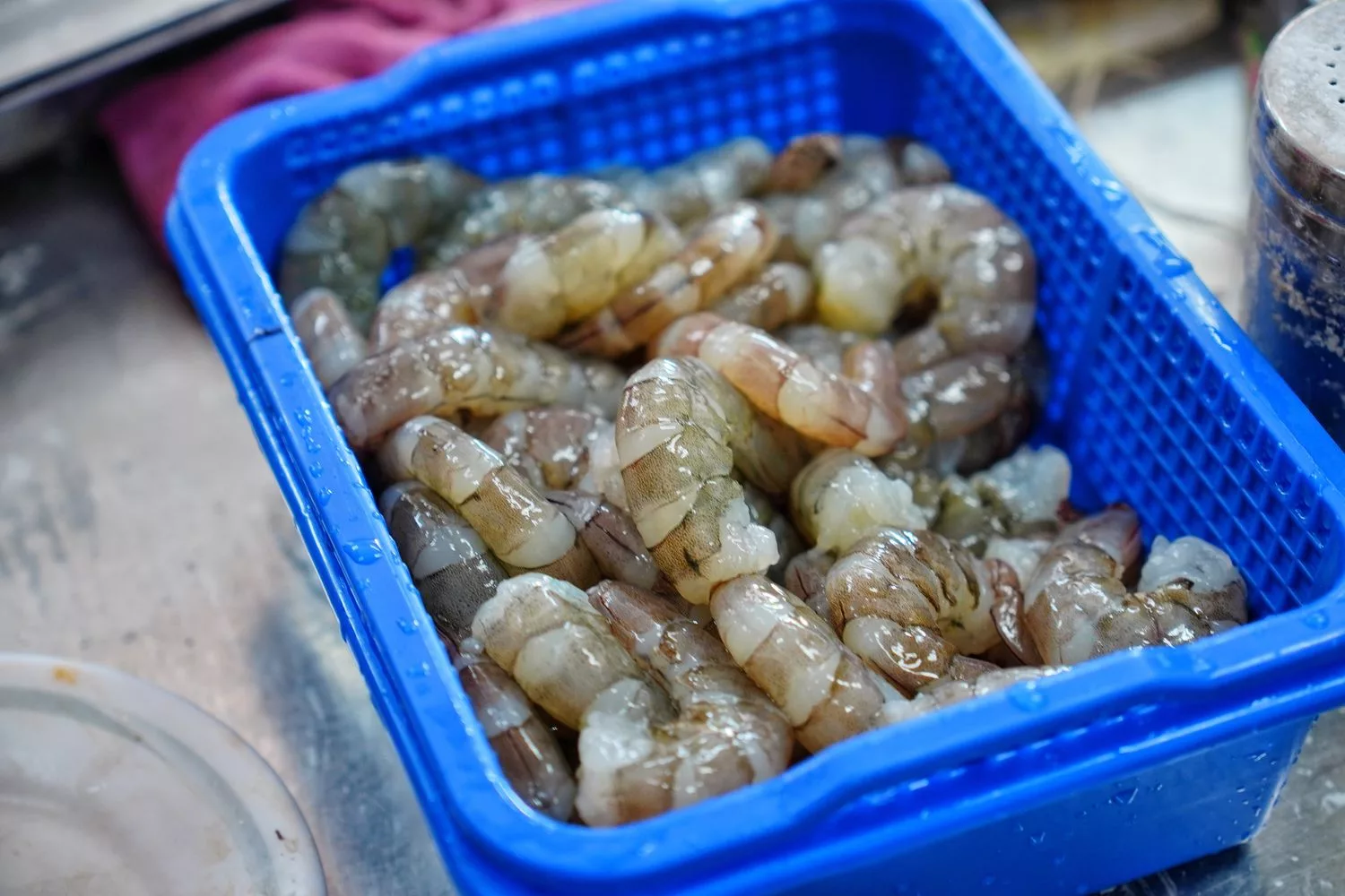 【花蓮扁食推薦】花蓮香扁食慈濟店，香醇湯頭皮薄肉多，還吃得到整隻蝦子! @混血珊莎的奇幻旅程