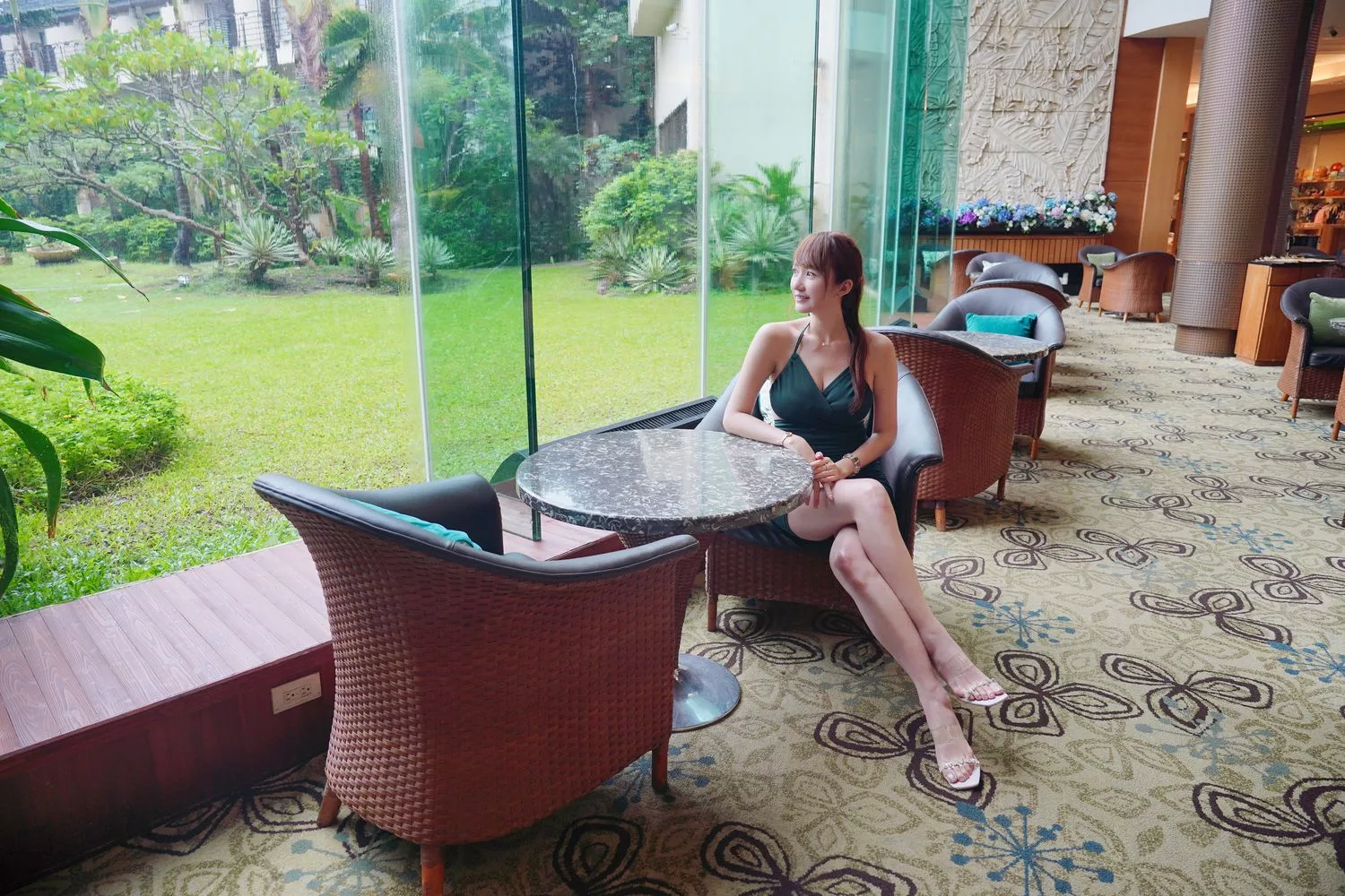 【墾丁凱撒一泊二食】海洋風景緻客房，晚餐自助buffet吃到飽! @混血珊莎的奇幻旅程