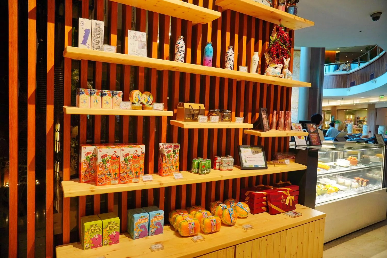 【墾丁凱撒一泊二食】海洋風景緻客房，晚餐自助buffet吃到飽! @混血珊莎的奇幻旅程