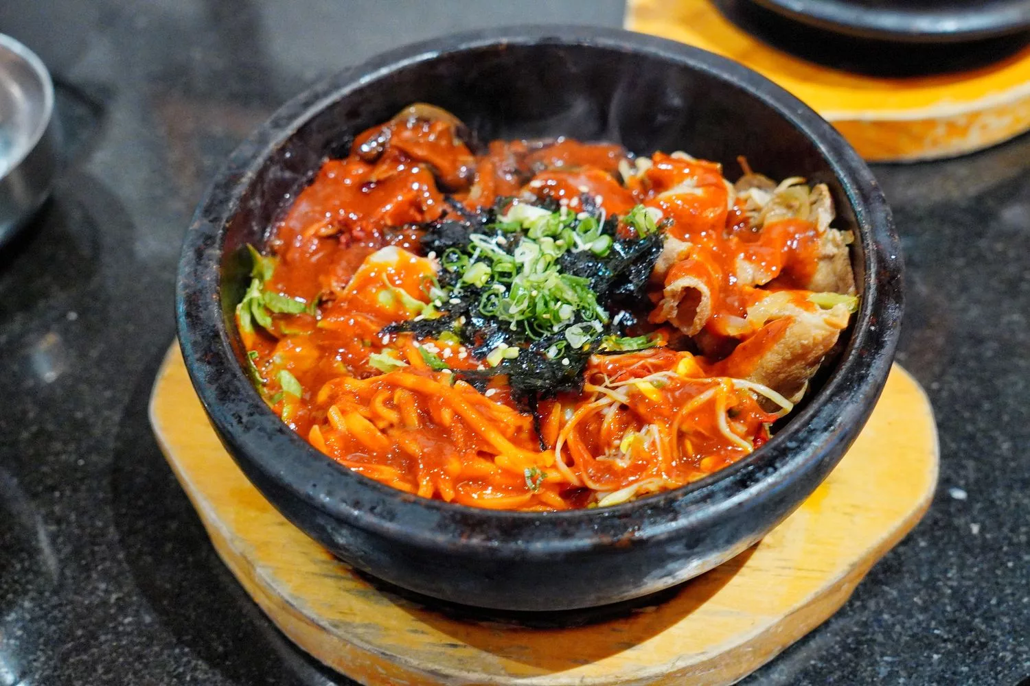 【花蓮韓式料理】花蓮延壽亭，主打低溫熟成肉品，還有小菜飲品哈根達斯吃到飽! @混血珊莎的奇幻旅程