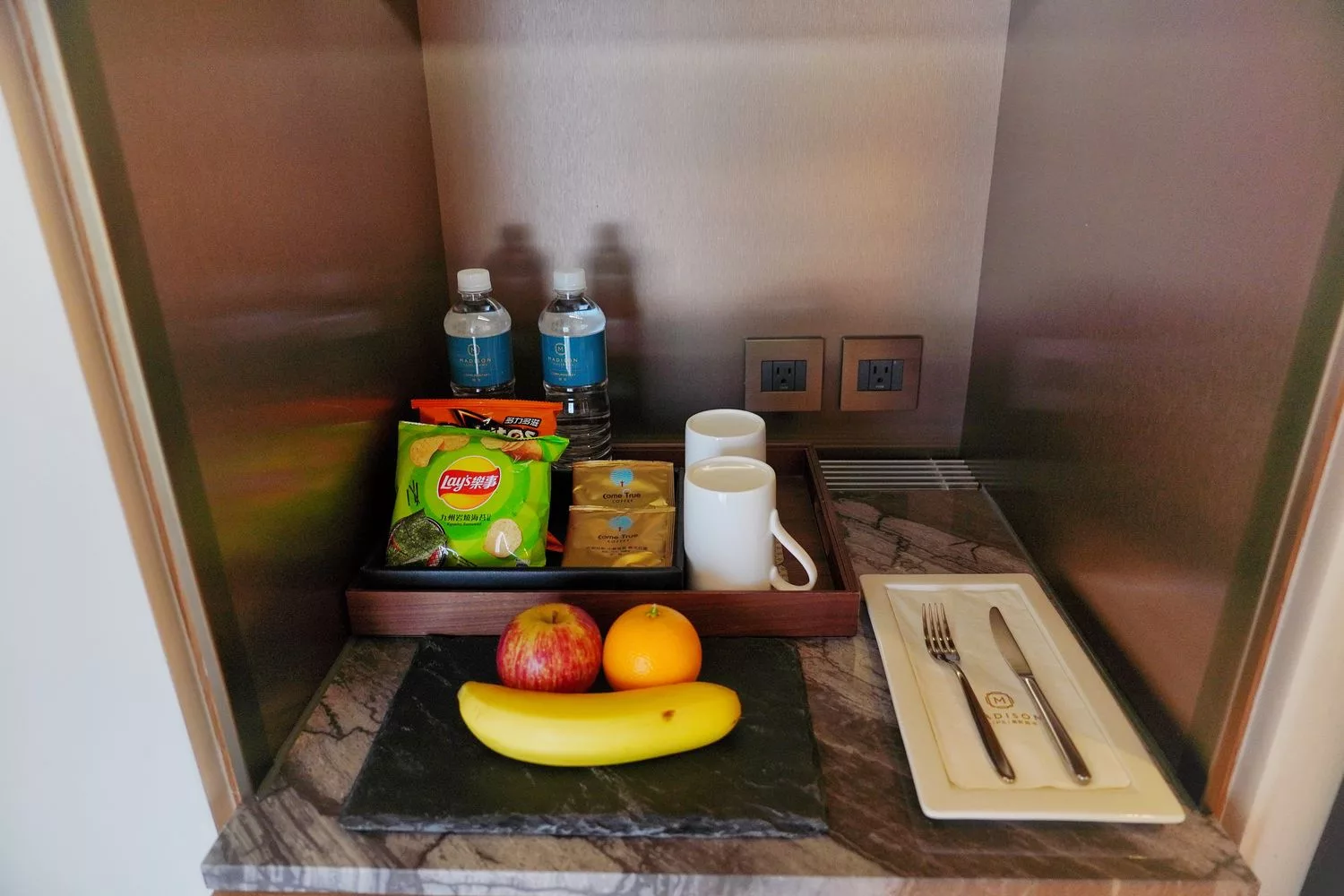 【大安捷運站飯店】慕軒飯店，慕軒客房敦南林蔭美景第一排，一泊一食美味義式饗宴! @混血珊莎的奇幻旅程