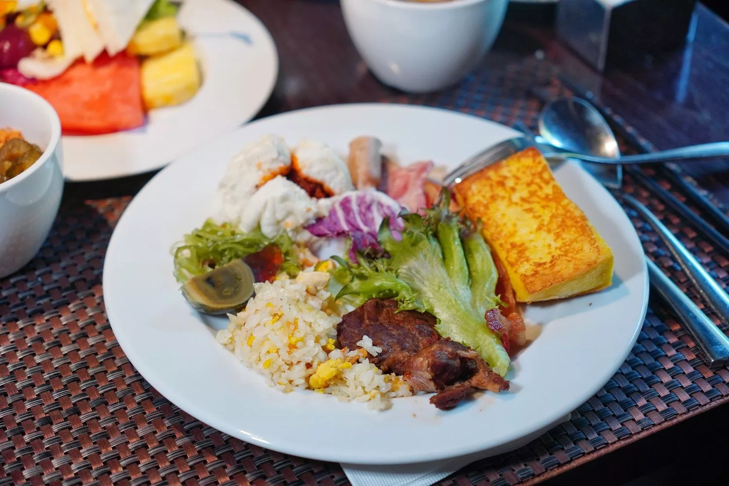 【慕軒飯店早餐】精緻早餐buffet吃到飽，現做黑松露炒蛋，敦南林蔭美景第一排! @混血珊莎的奇幻旅程