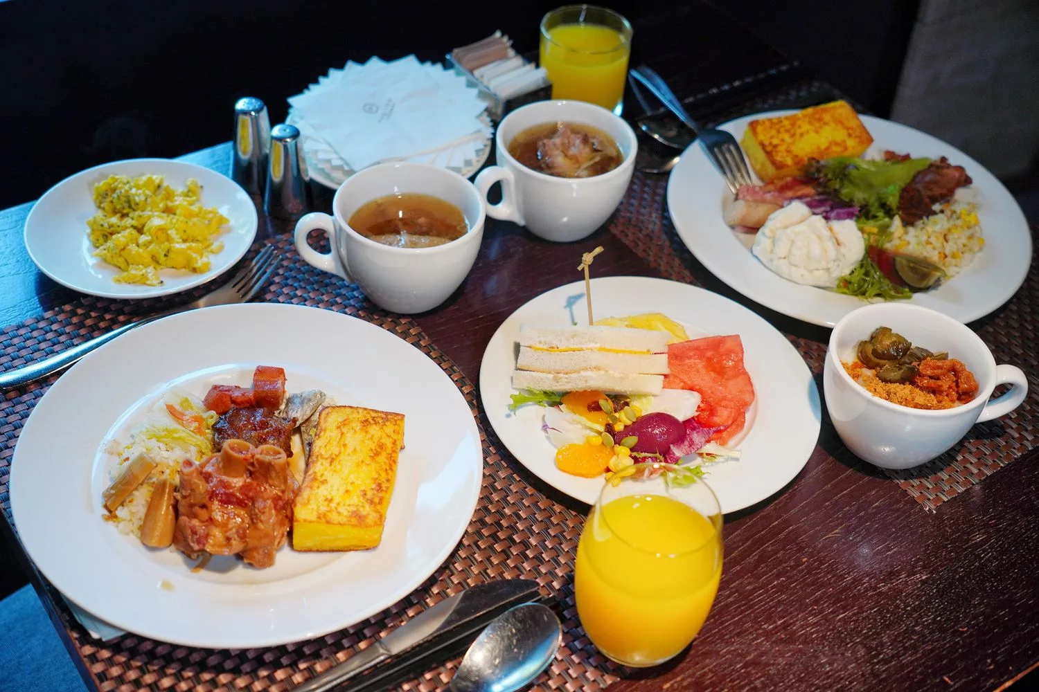 【慕軒飯店早餐】精緻早餐buffet吃到飽，現做黑松露炒蛋，敦南林蔭美景第一排! @混血珊莎的奇幻旅程