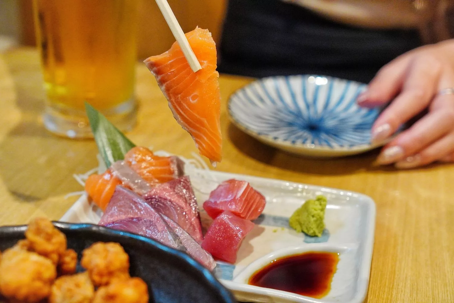 【京都居酒屋】New ebisunoニューエビスノ,在地人氣居酒屋主打海鮮料理,有中文菜單! @混血珊莎的奇幻旅程 【京都居酒屋】New ebisunoニューエビスノ,在地人氣居酒屋主打海鮮料理,有中文菜單! @混血珊莎的奇幻旅程